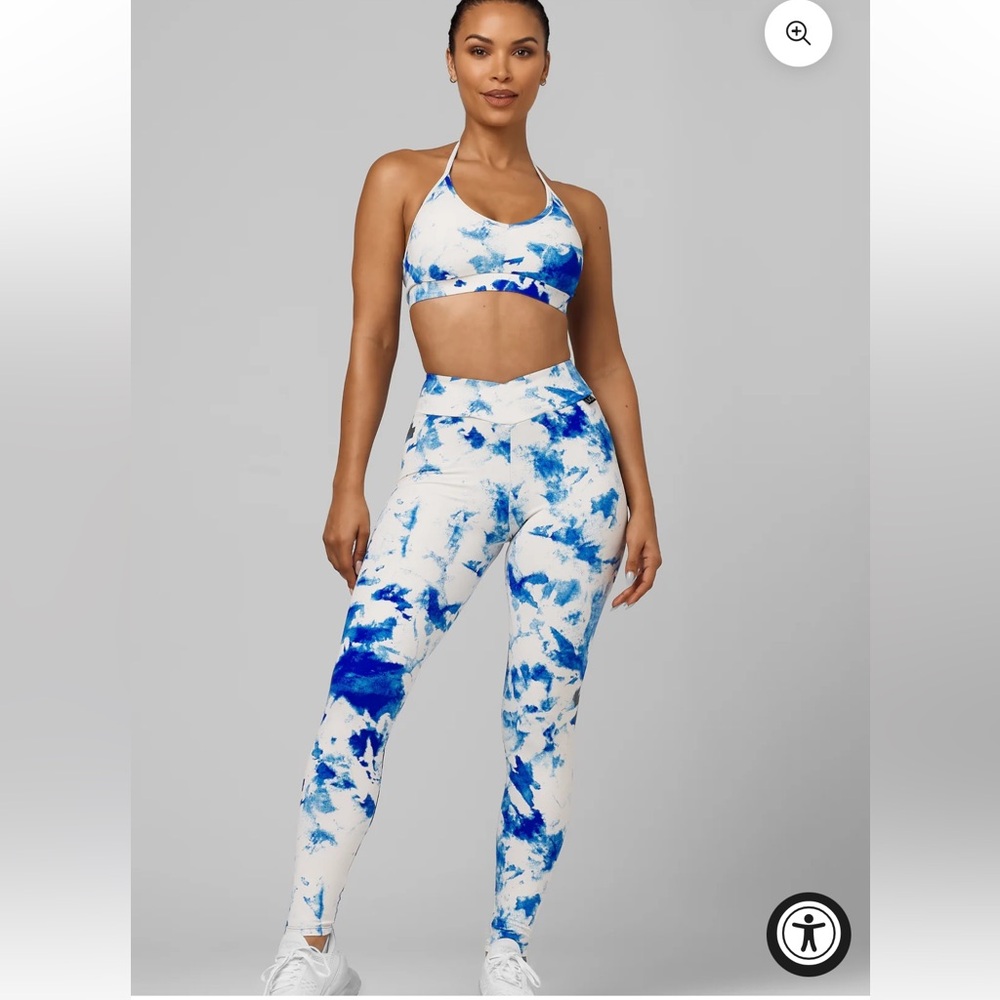 Lici Fit Santorini V-Cut Scrunch Leggings Blue White size Medium